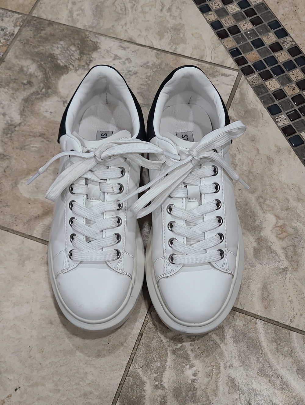 Steve Madden White Sneakers with Black Heel Detail, They are narrow.